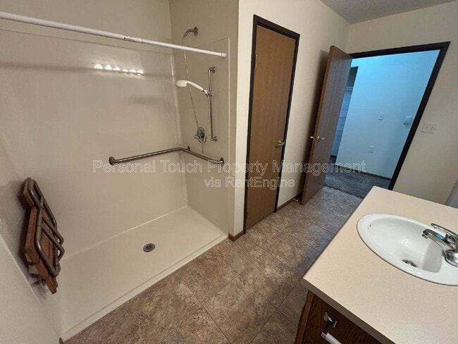 Building Photo - 455 22nd St E