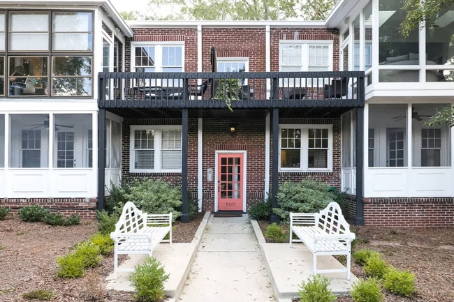 Building Photo - 500 Queens Rd