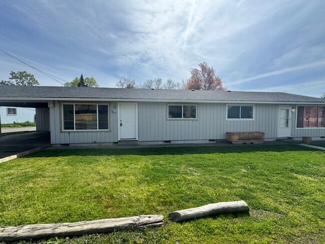 Primary Photo - 1116-1118 STEVENS