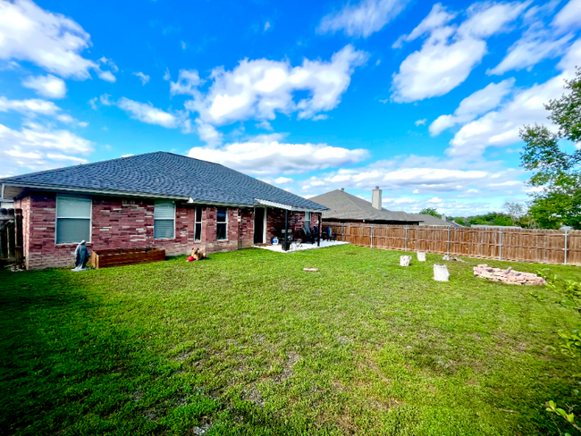 Building Photo - 4110 Embers Dr