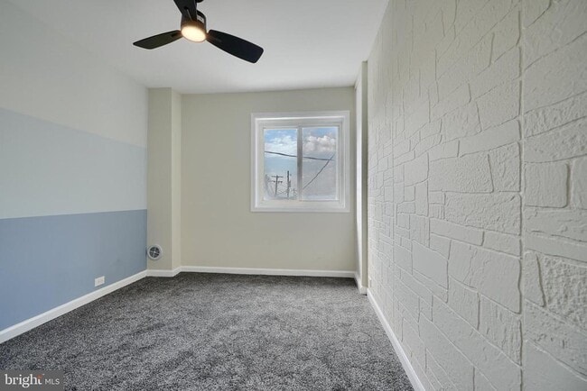 Building Photo - 2229 Gough St