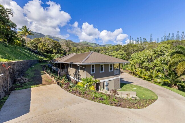 Building Photo - Brand-New 2BR/2BA Home with A/C & Huge Covered Lanai – Wailuku Country Estates