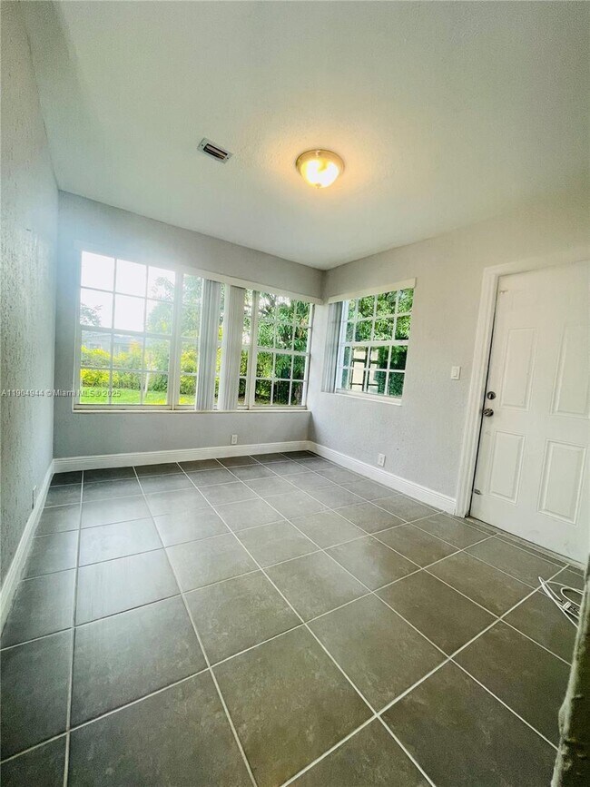 Building Photo - 20560 SW 113th Rd