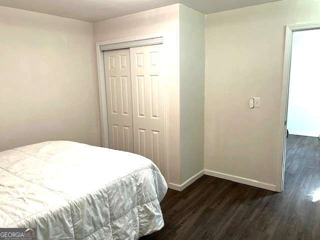 Building Photo - 5485 Mercedes Dr