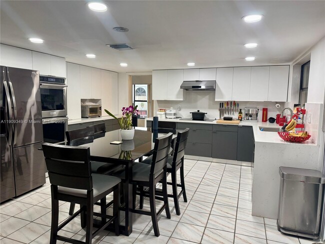 Building Photo - 11829 SW 105th Terrace