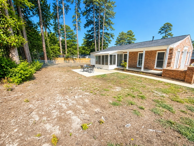 Building Photo - 92 Churchill Cir