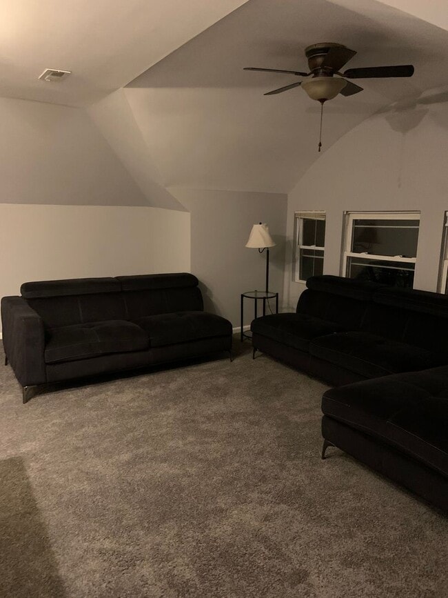 Building Photo - 7147 S Princeton Ave