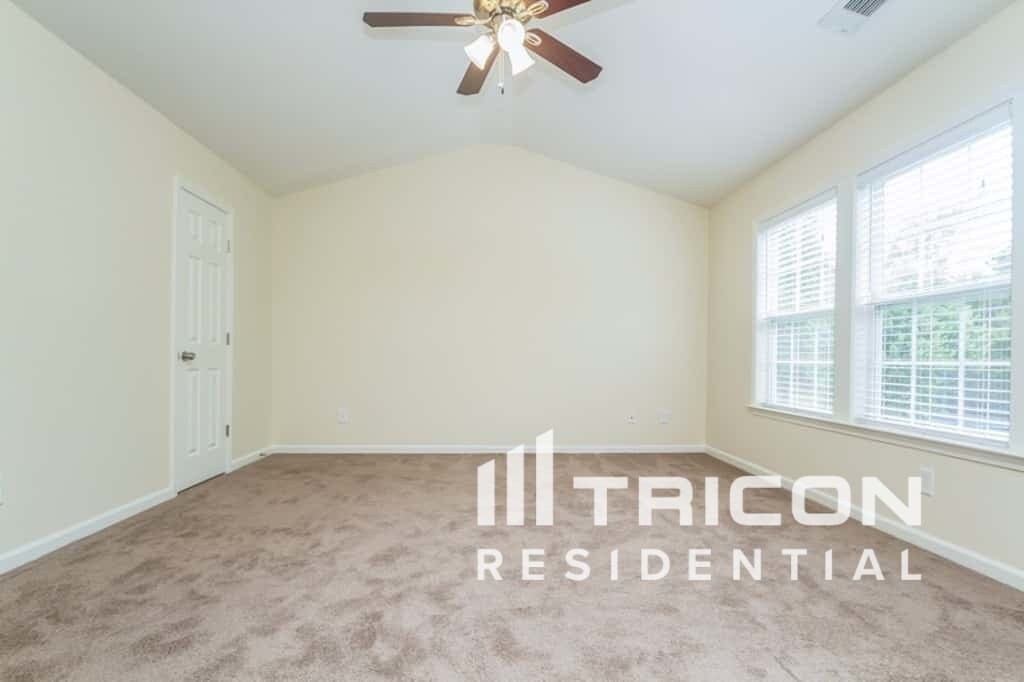 Building Photo - 2146 Ponty Pool Dr