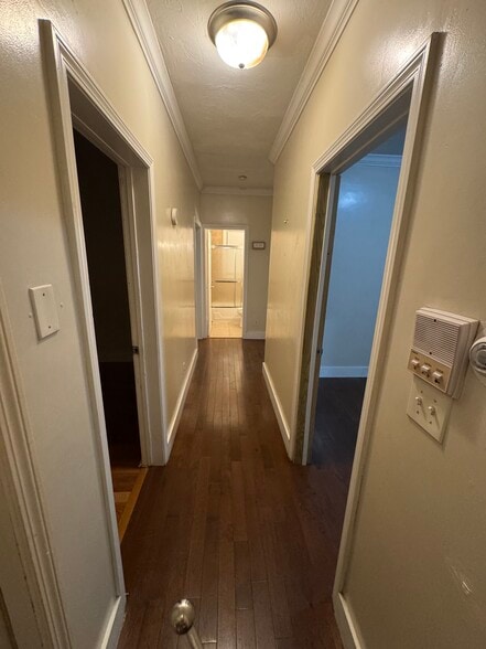 Building Photo - 75 Heath St