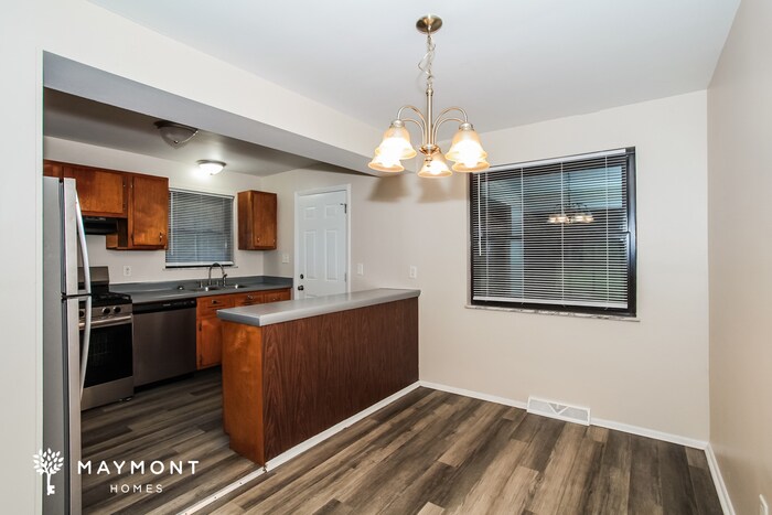 Building Photo - 9753 Woodmill Ln