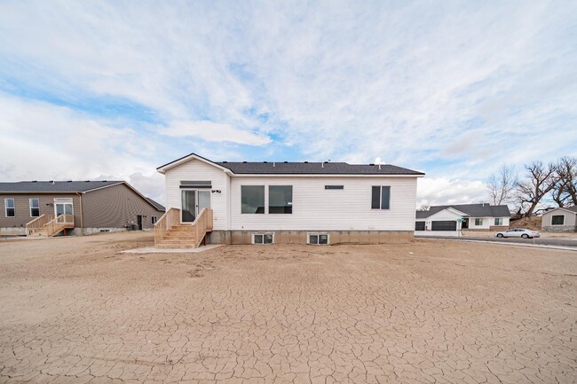 Building Photo - 3190 Roundup Ln