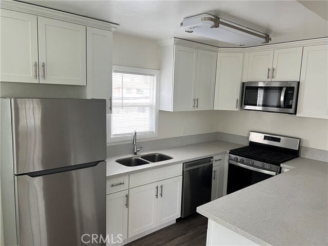 Building Photo - 670 S 2nd Ave