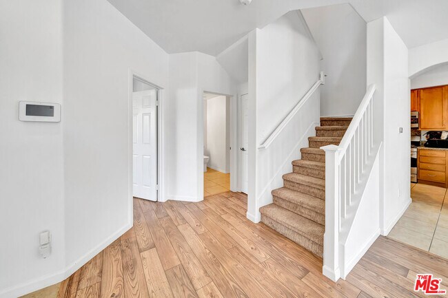 Building Photo - 23904 Calle Del Sol Dr