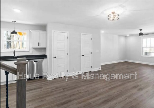 Building Photo - 64 W High St