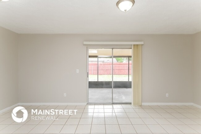 Building Photo - 1442 Oak Valley Dr