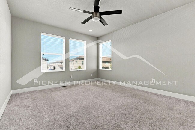 Building Photo - 16130 Warner Pl