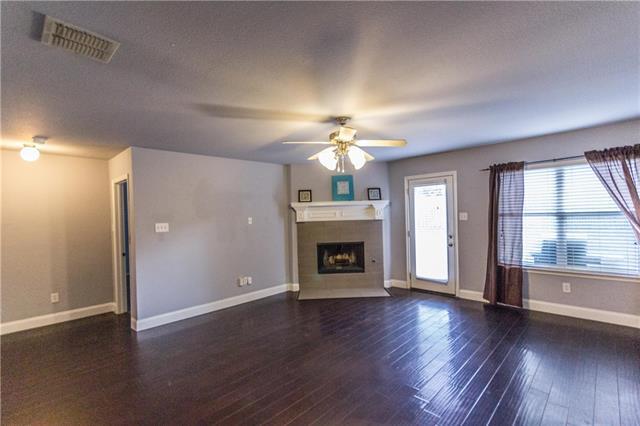 Building Photo - 9913 Summer Sweet Dr