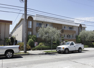 Building Photo - Chandler Regency