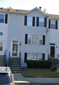 Building Photo - Mount Lubentia Court W.