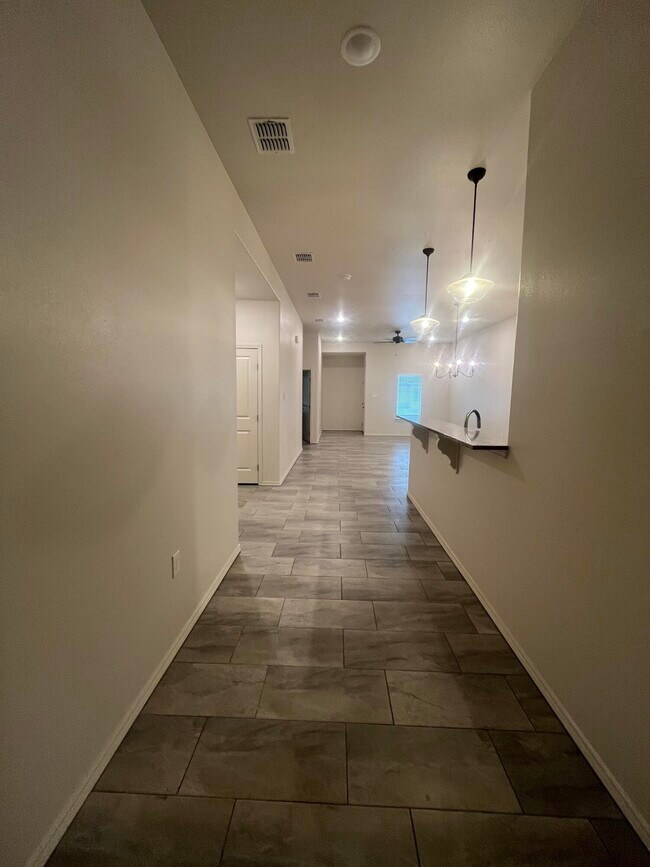 Building Photo - 2611 136th St