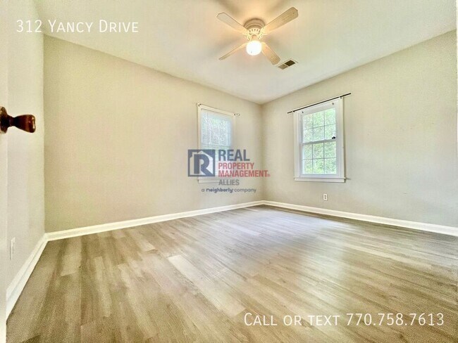 Building Photo - 312 Yancy Dr SE