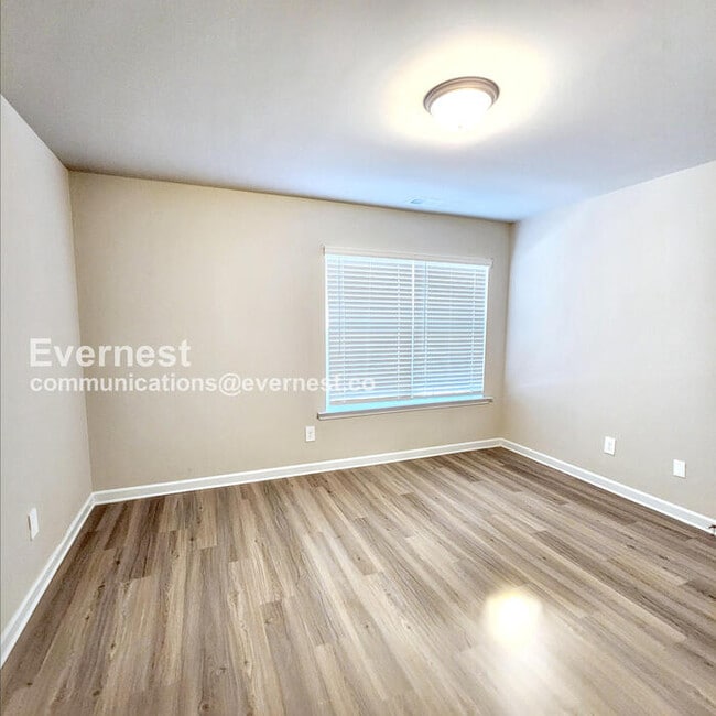 Building Photo - 1539 Persimmon Trce