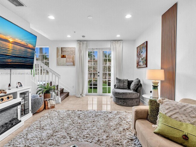 Building Photo - 476 SW 147th Ave