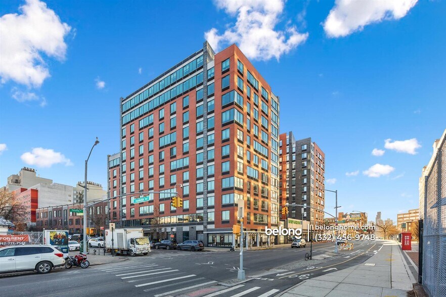 Building Photo - 8 Vanderbilt Ave