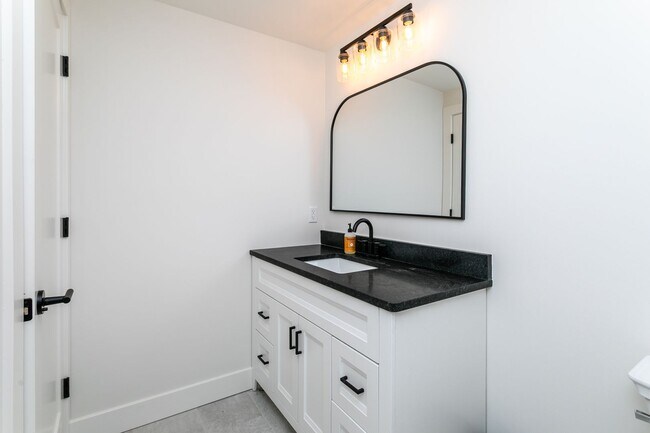 Building Photo - Luxury Breckenridge Park Home