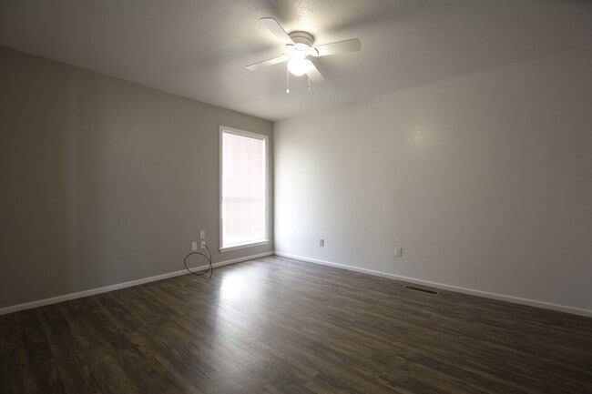 Building Photo - 5024 27th St