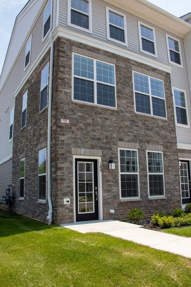 Building Photo - 180 Leona Stewart Ln