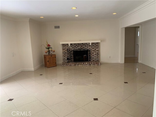 Building Photo - 809 S Cajon Ave