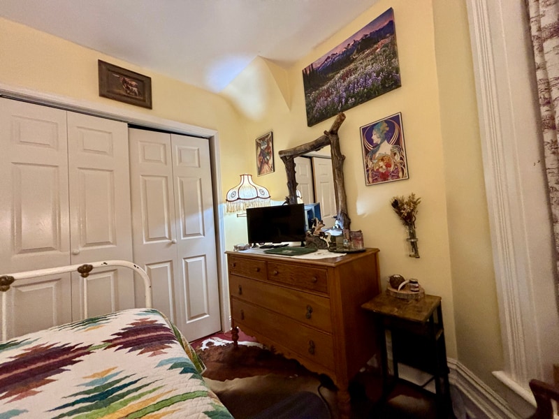 Building Photo - 425 S Washington St