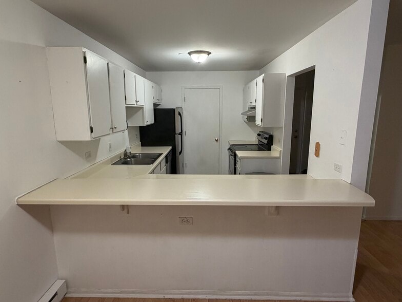 Building Photo - 1362 Cunat Ct