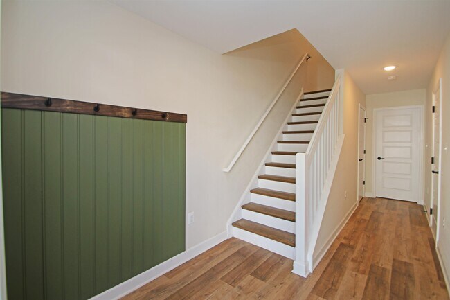 Building Photo - 1412 Palomino Trl