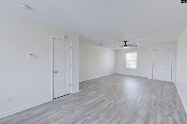 Building Photo - 312 E Waverly Pl Ct
