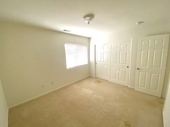 Building Photo - 1886 Spring White Rd