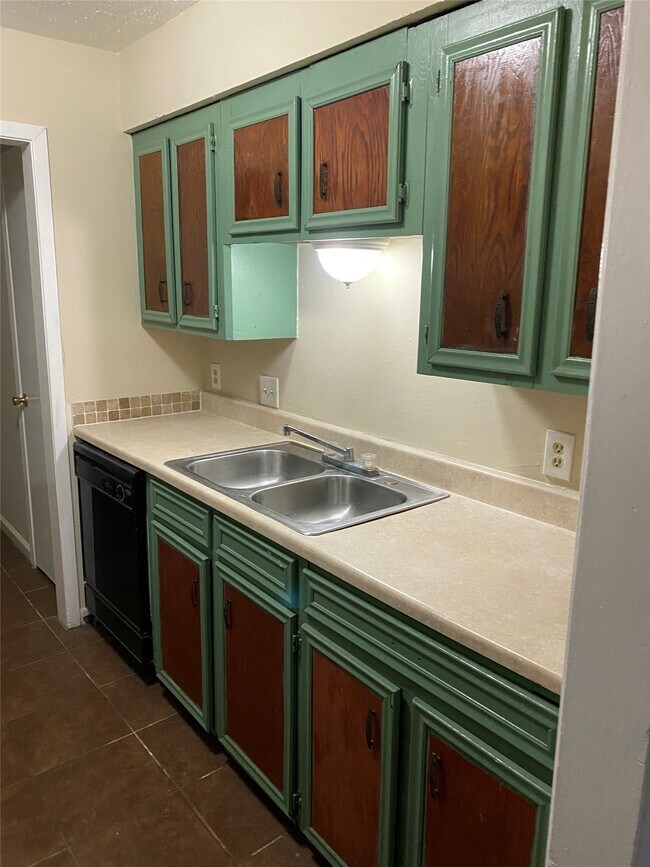 Building Photo - 12127 Troulon Dr