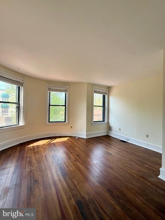 Building Photo - 1610 N Broom St