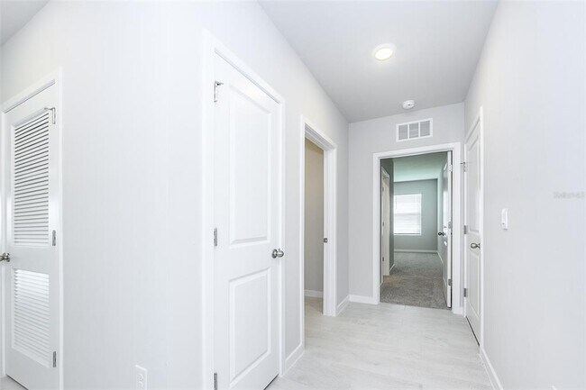 Building Photo - 25110 Alcazar Dr