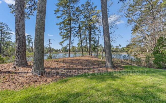 Building Photo - 5987 Eagle Point