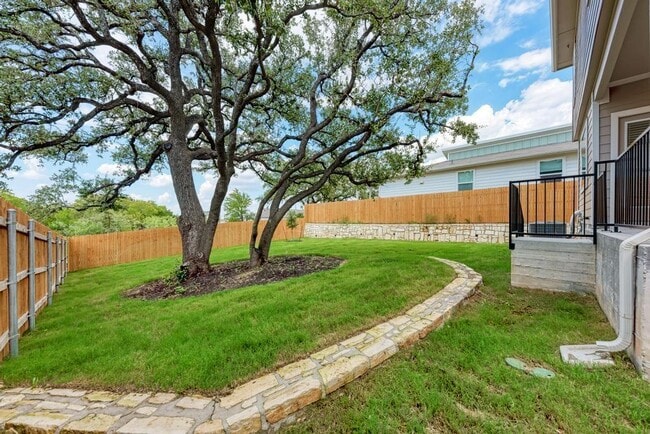 Building Photo - 2120 Ettalee Ct