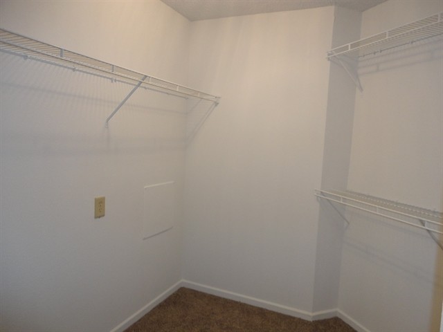 Building Photo - 10395 Butler Dr