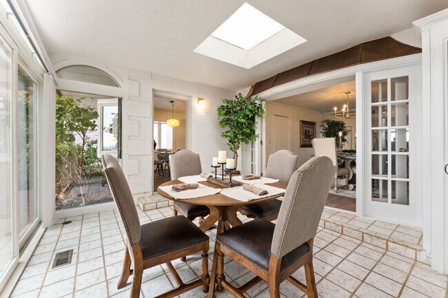 Building Photo - Fully Furnished Luxury Estate in Boise's Lower Highlands