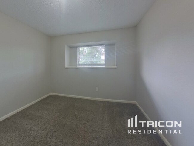 Building Photo - 4311 Chestergate Dr