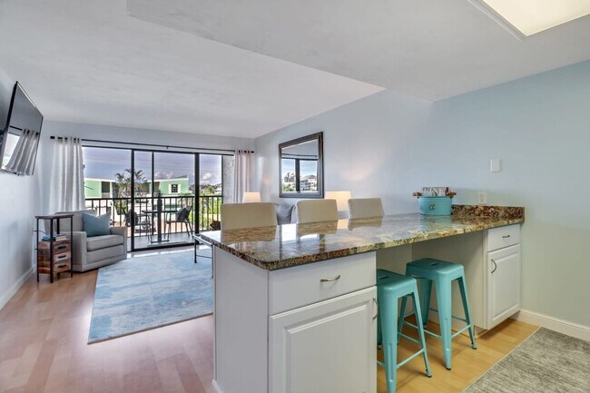 Building Photo - 260 Southbay Dr