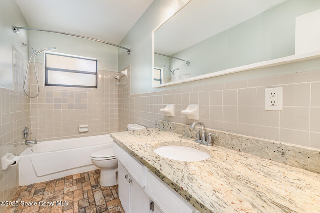 Building Photo - 408 Cassia Blvd