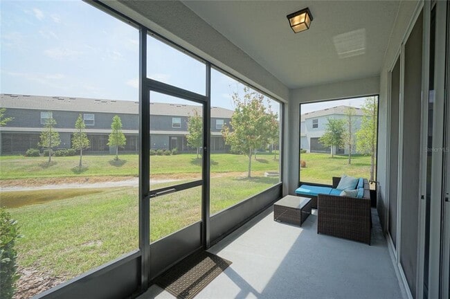 Building Photo - 6911 Breezy Palm Dr