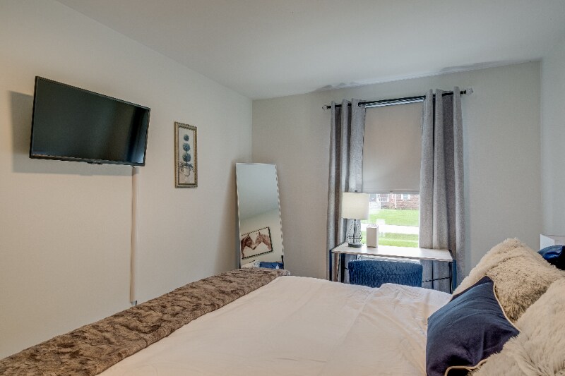 Building Photo - 179 Anderson Ln