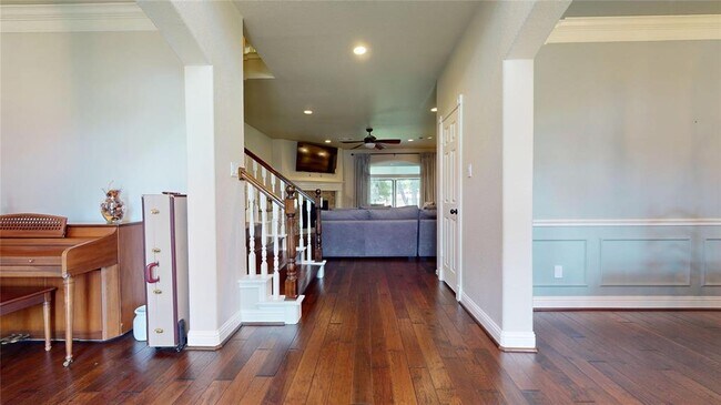 Building Photo - 1323 Hillside Forest Dr